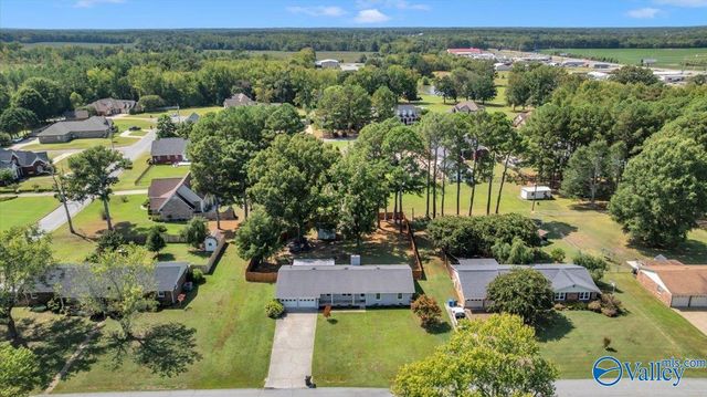 15717 Arlington Road, Athens, AL 35611