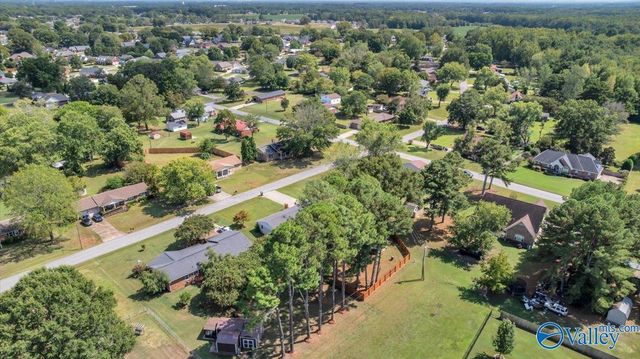 15717 Arlington Road, Athens, AL 35611