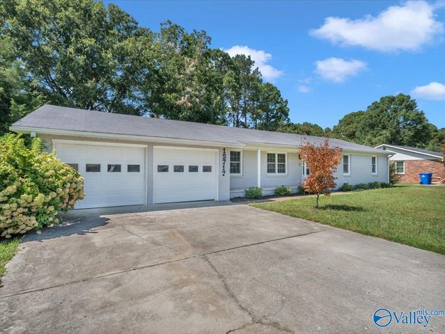 15717 Arlington Road, Athens, AL 35611