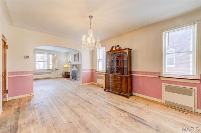 2940 Moniteau Drive, St Louis, MO 63121