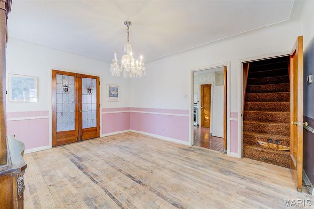 2940 Moniteau Drive, St Louis, MO 63121