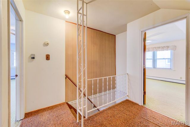 2940 Moniteau Drive, St Louis, MO 63121