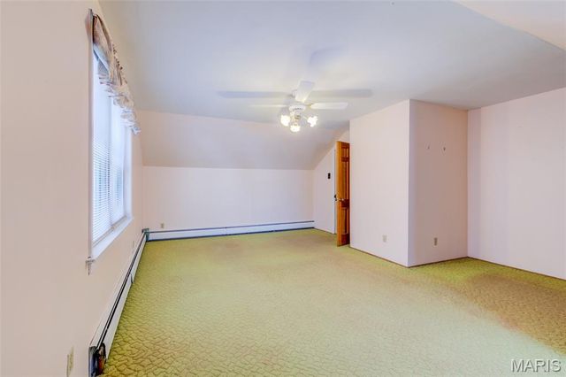 2940 Moniteau Drive, St Louis, MO 63121