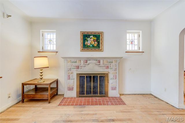 2940 Moniteau Drive, St Louis, MO 63121