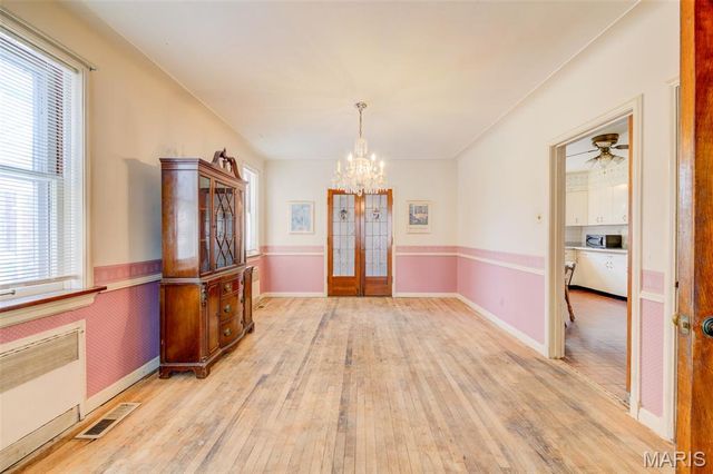 2940 Moniteau Drive, St Louis, MO 63121