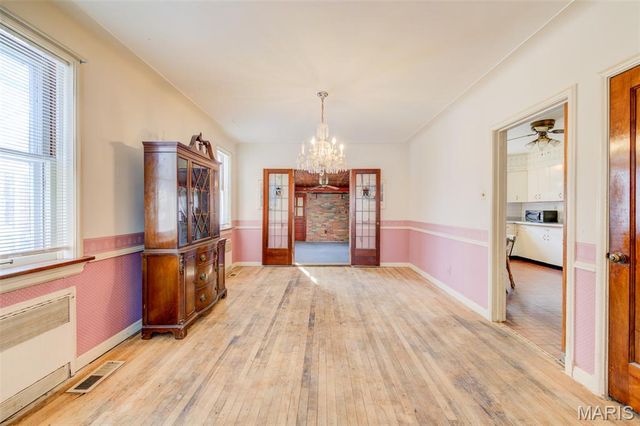 2940 Moniteau Drive, St Louis, MO 63121