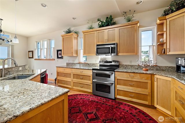 645 Monterey Avenue, Coupeville, WA 98239