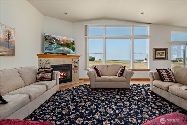 645 Monterey Avenue, Coupeville, WA 98239