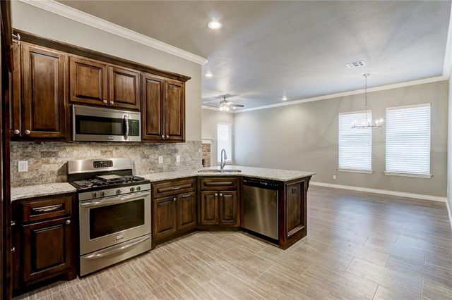2809 Tranquilo Lane, Edmond, OK 73034
