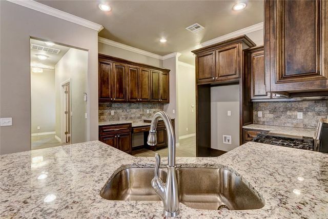 2809 Tranquilo Lane, Edmond, OK 73034