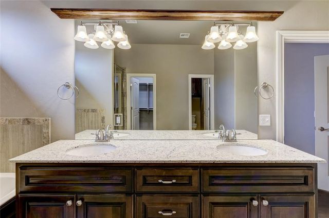 2809 Tranquilo Lane, Edmond, OK 73034