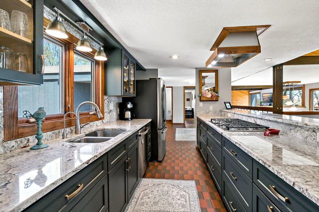 7481 Long Lake Road, Willmar, MN 56201