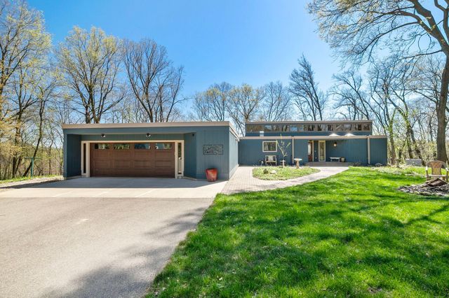 7481 Long Lake Road, Willmar, MN 56201