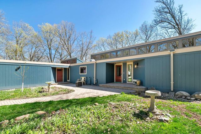 7481 Long Lake Road, Willmar, MN 56201