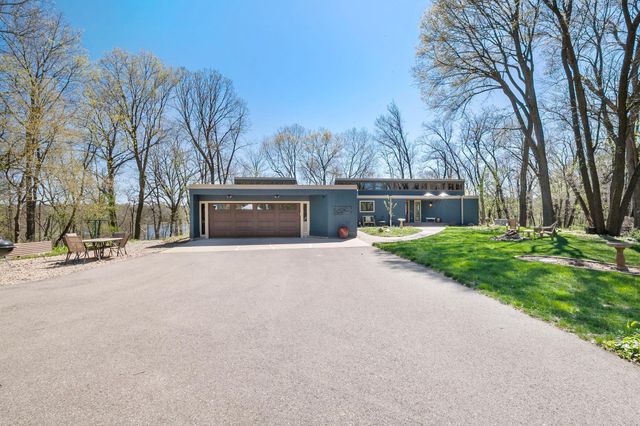 7481 Long Lake Road, Willmar, MN 56201