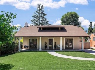 977 N Hill, Pasadena, CA 91104