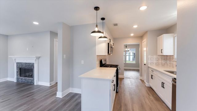 3819 W Traditions Court, Houston, TX 77082