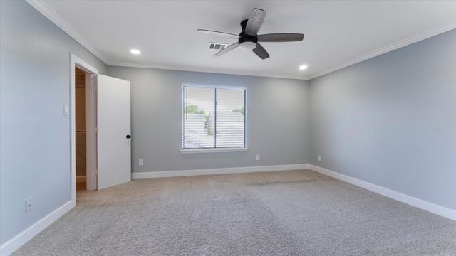 3819 W Traditions Court, Houston, TX 77082