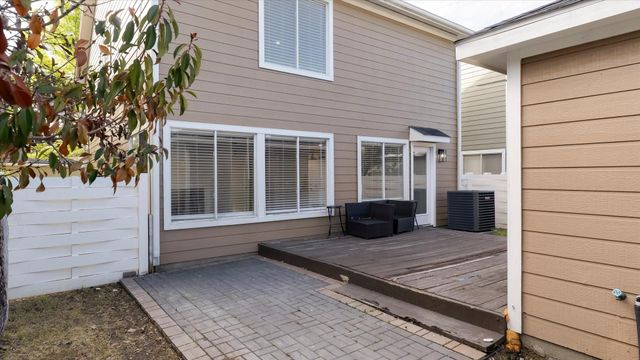 3819 W Traditions Court, Houston, TX 77082