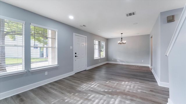 3819 W Traditions Court, Houston, TX 77082