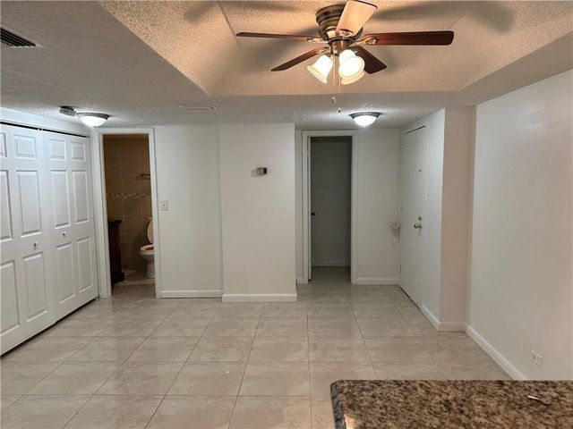 3680 Inverrary Drive 3r, Lauderhill, FL 33319