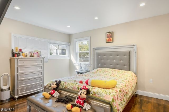 1519 Washington Ave, Pompton Lakes Boro, NJ 07442