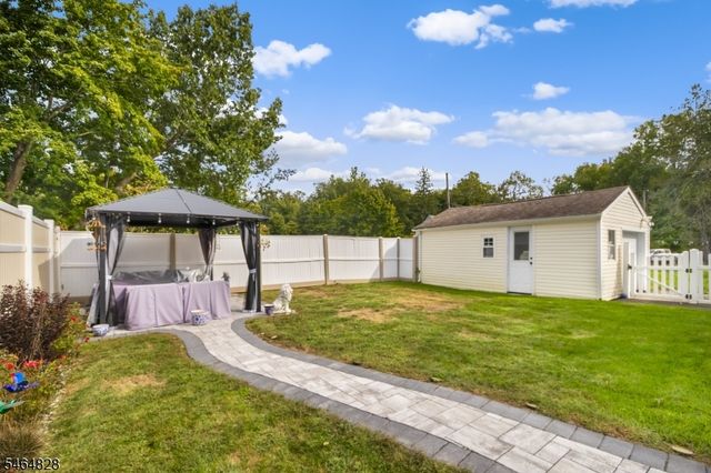 1519 Washington Ave, Pompton Lakes Boro, NJ 07442