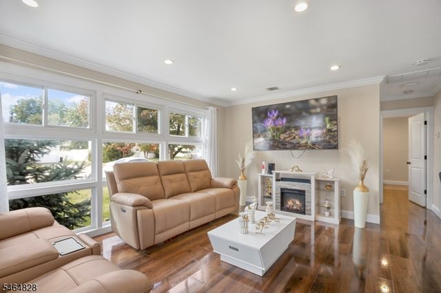 1519 Washington Ave, Pompton Lakes Boro, NJ 07442
