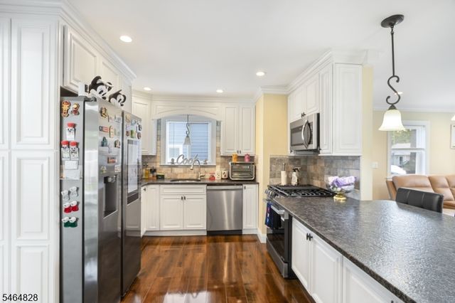 1519 Washington Ave, Pompton Lakes Boro, NJ 07442