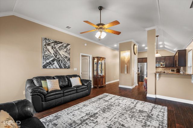 3709 Sabine Pass Drive, Bossier City, LA 71111