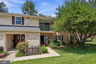 107 OLD FORGE XING #107, Devon, PA 19333