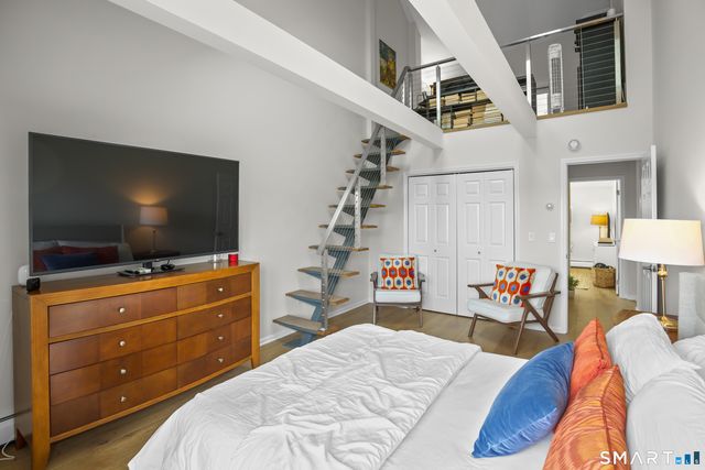 105 Harbor Drive 112, Stamford, CT 06902