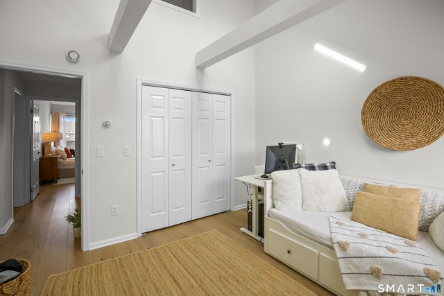 105 Harbor Drive 112, Stamford, CT 06902