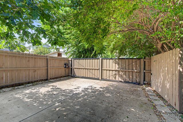 1911B 15th Ave, N, Nashville, TN 37208