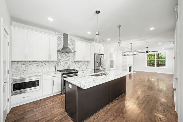 1911B 15th Ave, N, Nashville, TN 37208