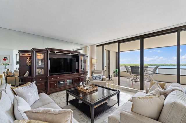 100 Lakeshore Drive 457, North Palm Beach, FL 33408