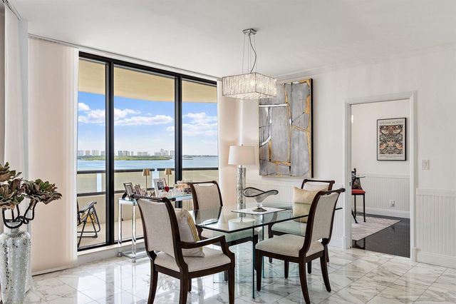 100 Lakeshore Drive 457, North Palm Beach, FL 33408