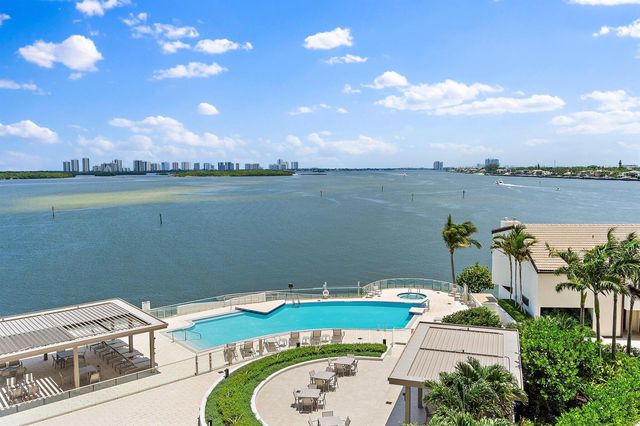 100 Lakeshore Drive 457, North Palm Beach, FL 33408