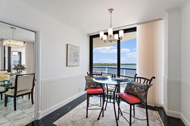 100 Lakeshore Drive 457, North Palm Beach, FL 33408