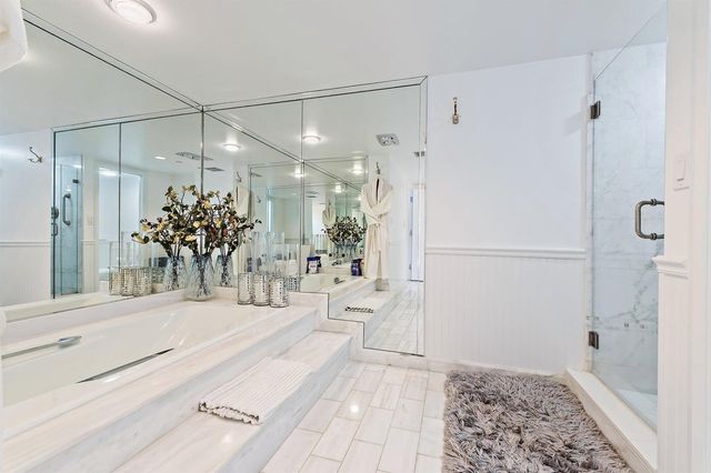 100 Lakeshore Drive 457, North Palm Beach, FL 33408