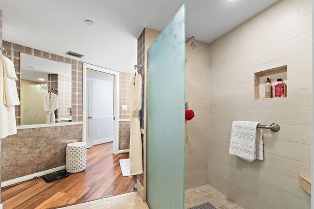 100 Lakeshore Drive 457, North Palm Beach, FL 33408