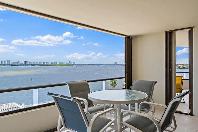 100 Lakeshore Drive 457, North Palm Beach, FL 33408