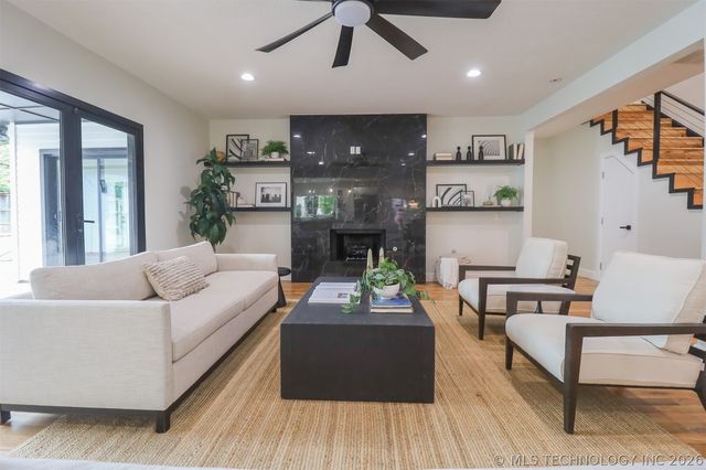 2503 S Birmingham Avenue, Tulsa, OK 74114