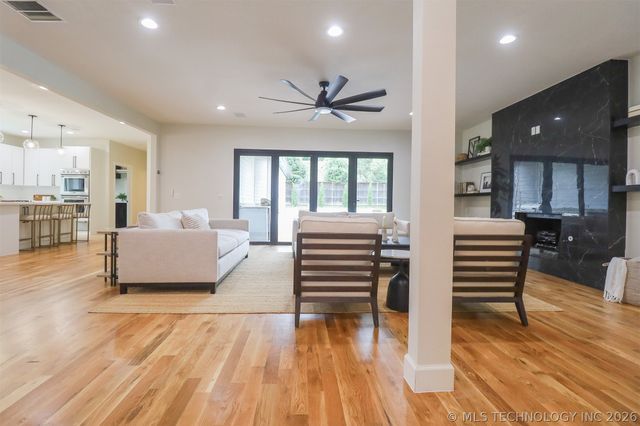 2503 S Birmingham Avenue, Tulsa, OK 74114