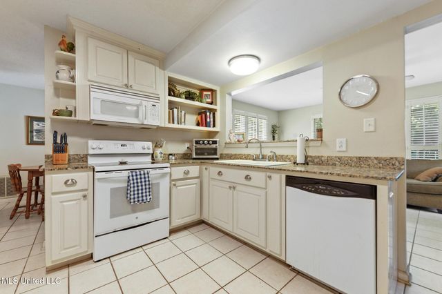 1912 Woodmont Street, Pascagoula, MS 39567