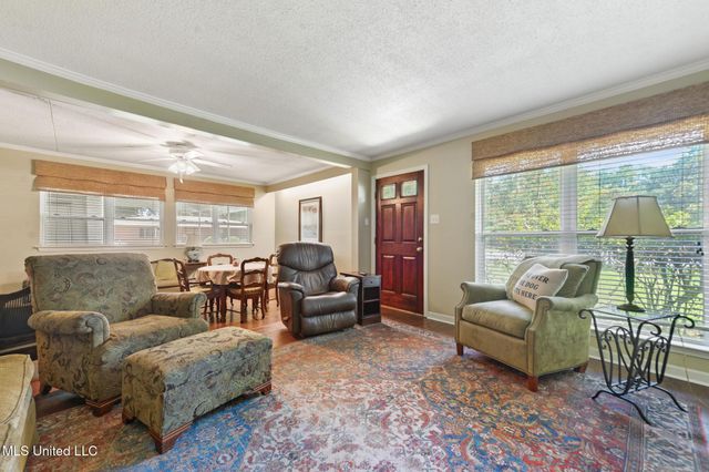 1912 Woodmont Street, Pascagoula, MS 39567