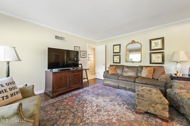 1912 Woodmont Street, Pascagoula, MS 39567