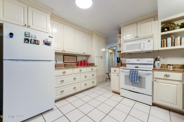 1912 Woodmont Street, Pascagoula, MS 39567