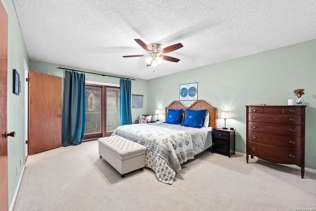 112 Grand Oak, Hollywood Park, TX 78232