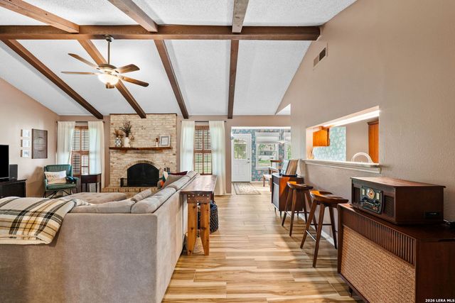 112 Grand Oak, Hollywood Park, TX 78232